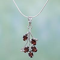 Garnet flower necklace Rosebuds India