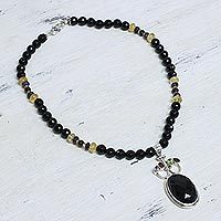 Onyx pendant necklace,