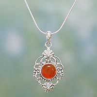 Carnelian pendant necklace,