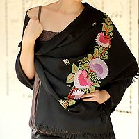 Wool shawl Midnight Carnation India