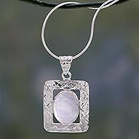 Moonstone pendant necklace,