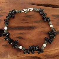 Onyx and pearl beaded anklet, 'Mumbai Muse' - Onyx and pearl beaded anklet