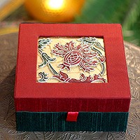 Jewelry box,