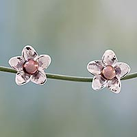 Cultured pearl button earrings, 'Shadow Jasmine' - Grey Pearl Floral Jewelry Sterling Silver Earrings