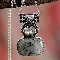 Tourmalinated quartz and prasiolite pendant necklace,