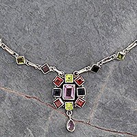 Amethyst and garnet pendant necklace,