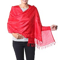 Varanasi silk shawl Woman in Red India