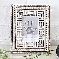 Featured review for Wood photo frame, Mughal Motifs (4x6)