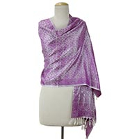 Varanasi silk shawl Purple Passion India