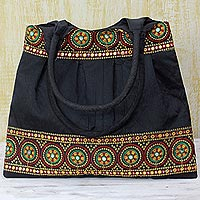 Embroidered shoulder bag Midnight Glamour India