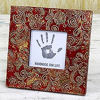 Embossed metal photo frame Spiral Red 3x3 India