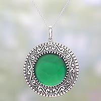 Onyx pendant necklace,