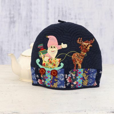 Quilted cotton tea cozy, Happy Santa