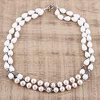 Agate and cultured pearl beaded strand necklace,