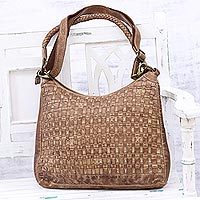 Leather shoulder bag,