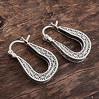 Sterling silver filigree hoop earrings, 'Horseshoe Bend' - Horseshoe Shaped Filigree Sterling Silver Hoop Earrings