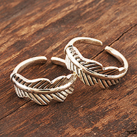 Sterling silver toe rings, 'Laureate' (pair) - Hand Made Sterling Silver Leaf-Themed Toe Rings (Pair)