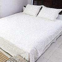 Chain-stitched cotton duvet cover and pillow shams, 'Kashmir White' (queen, 3 pc) - 3-piece Set Embroidery Cotton Queen Duvet Cover Pillow Shams