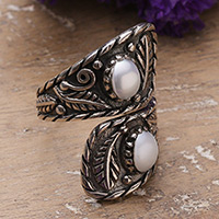 Cultured pearl wrap ring, 'Call from the Ocean' - Classic Leafy and Floral Cream Cultured Pearl Wrap Ring