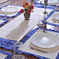 Cotton table runner and placemat set, 'Blue Classic Elegance' (7 pieces) - Ruffled Cotton Table Runner and Placemat Set (7 Pieces)
