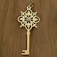 Diamond pendant, 'Golden Key' (Brazil)