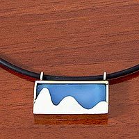 Leather and agate pendant necklace,