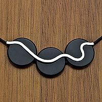 Agate pendant necklace,