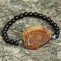 Agate beaded pendant bracelet,