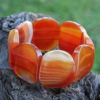Agate beaded stretch bracelet,