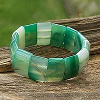 Agate beaded stretch bracelet,