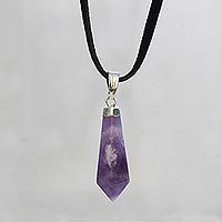 Agate pendant necklace,