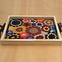Cotton and wood tray,