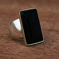 Gold-accented agate cocktail ring, 'Plane Sense' - Modern Cocktail Ring with Black Agate