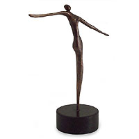 Bronze sculpture Vertical Brazil