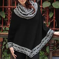 100% alpaca poncho,