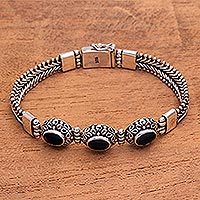 Onyx pendant bracelet,