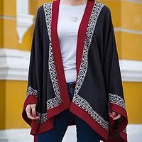 100% alpaca cape,