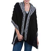 100% alpaca poncho,