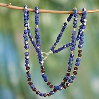 Lapis lazuli and garnet strand necklace,