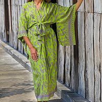 Rayon robe,