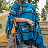 100% alpaca poncho,