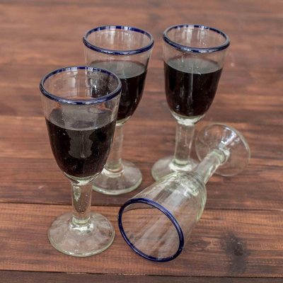 Blown glass wine glasses, Bubbly (set of 4)