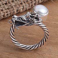 Cultured pearl cocktail ring, 'Naga Basuki' - Sterling Silver and Cultured Pearl Serpent Ring