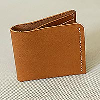 Men's leather wallet, 'Essentials' - Handcrafted Men's Light Brown Pigskin Leather Bi-Fold Wallet