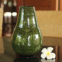 Lacquered bamboo vase, 'Chlorophyll' - Lacquered bamboo vase