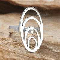 Sterling silver cocktail ring, 'Expansion' - Modern Balinese Sterling Silver Cocktail Ring