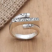 Sterling silver cocktail ring, 'It's Complicated' - Artisan Crafted Sterling Silver Cocktail Ring