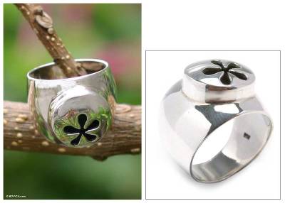 Sterling silver flower ring