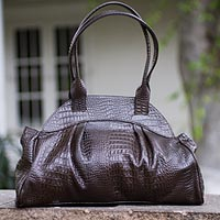 Leather handbag Chic Chocolate Peru