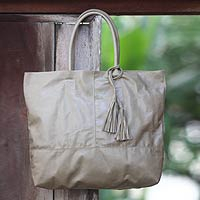 Leather tote bag Sumatra Chic Indonesia